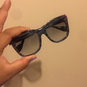 FENDI Kinky Sunglasses